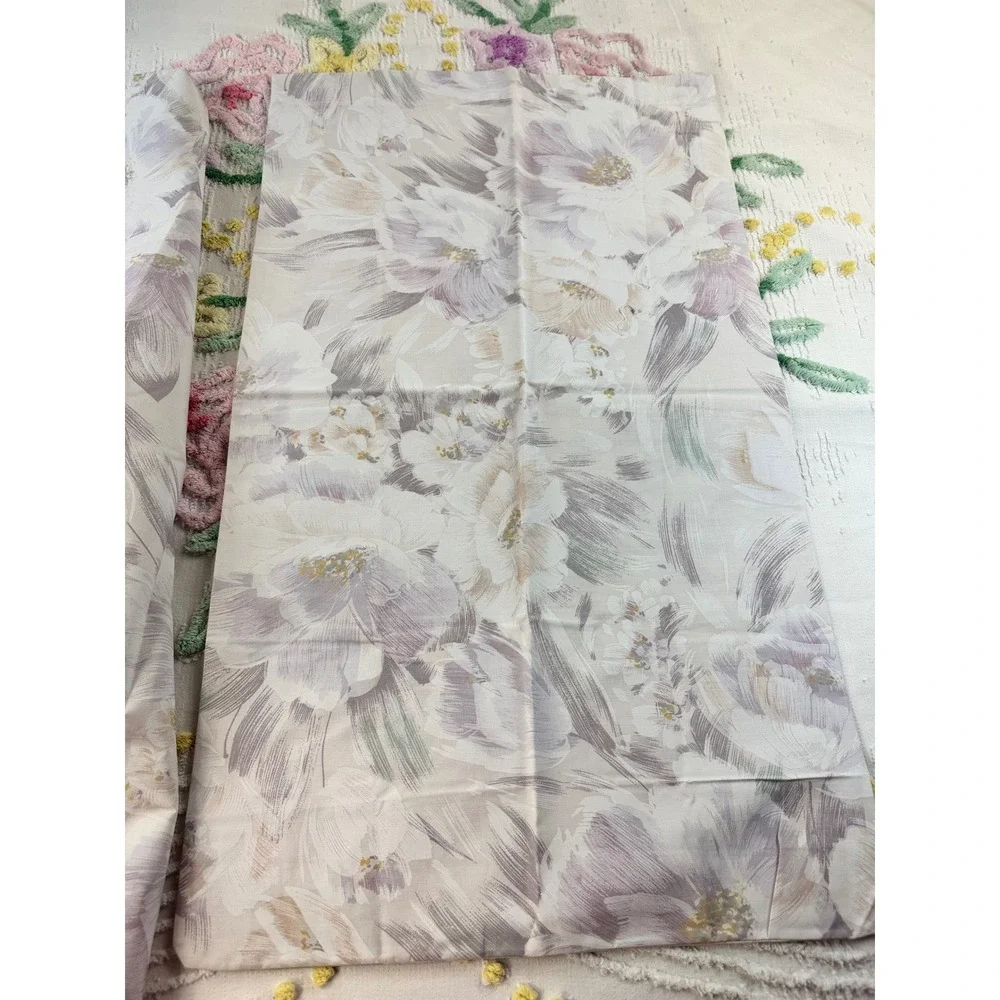 Vintage Sears Roebuck Floral Pillowcase Set Queen Lavender Mauve USA Made 2pc